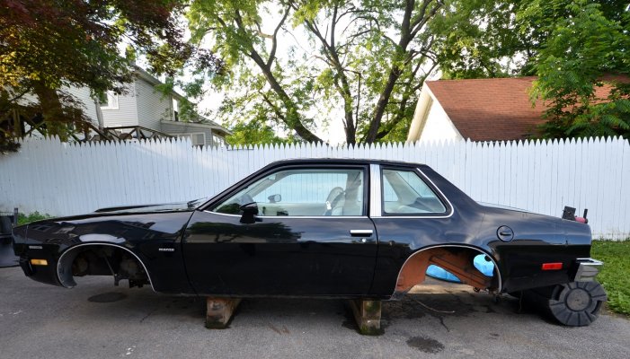 '77 Chevy Monza coupe shell driver's side (sml).jpg