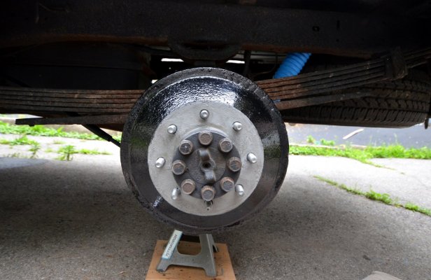 tire&wheel perspective of renewed brake assy (sml).jpg