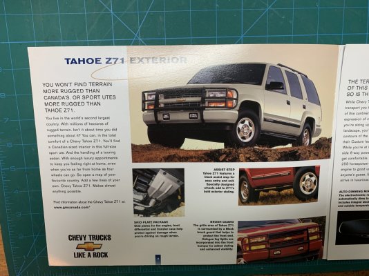 2000 z71 Tahoe Brochure Exterior.jpg